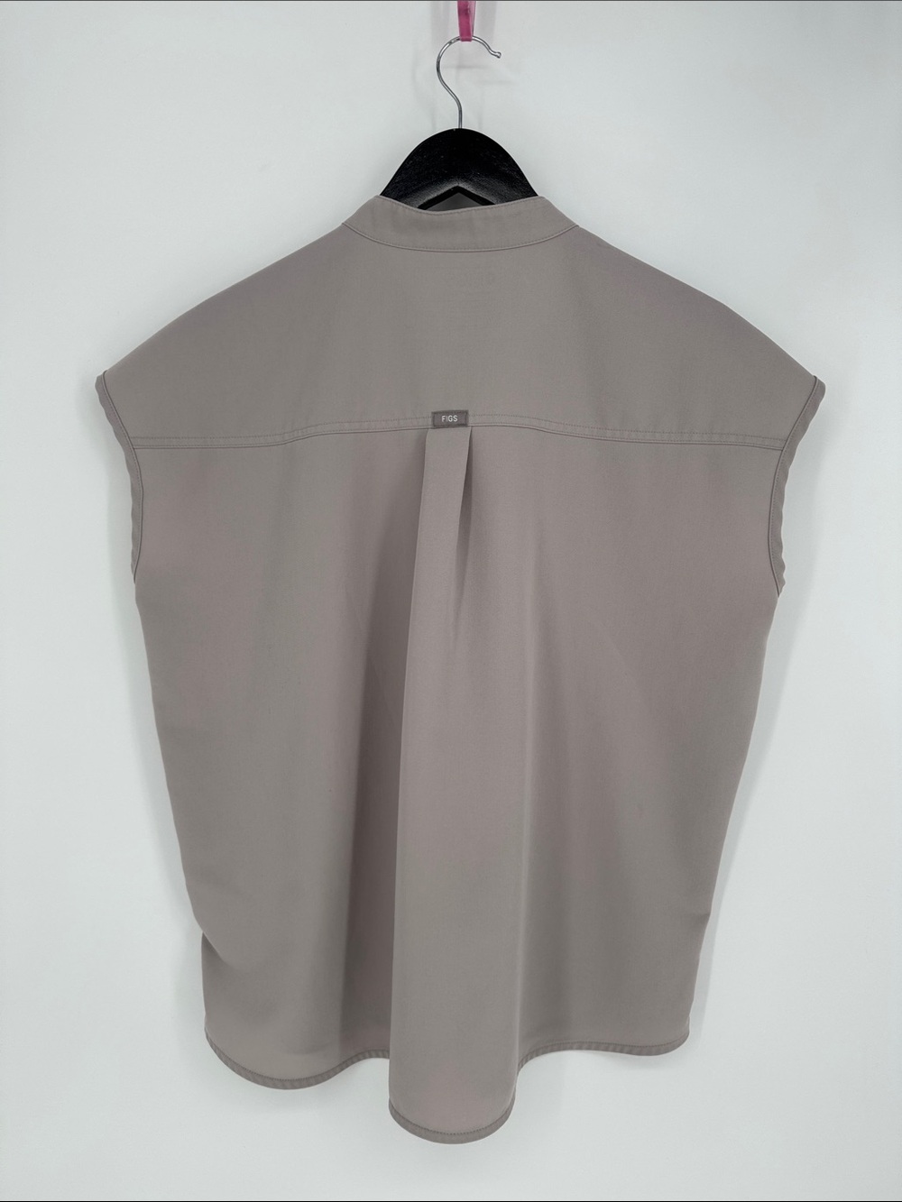 Figs Rafaela Oversized Scrub Top Medium Slate Tan Nurse Hospital Medical - Picture 3 of 9
